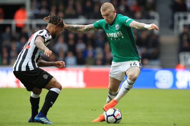 手递手后的 手递手后的